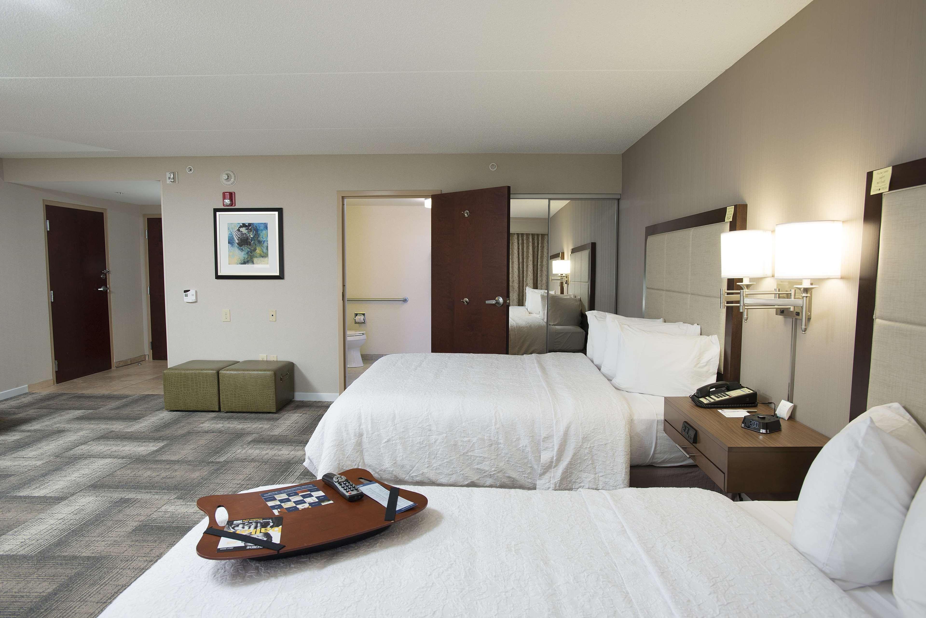 Hampton Inn & Suites Cincinnati-Union Centre West Chester Εξωτερικό φωτογραφία