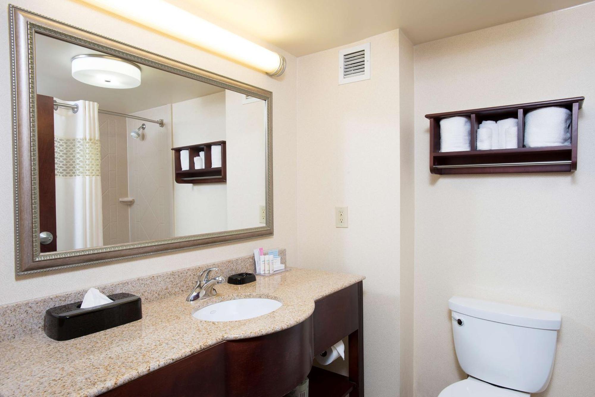 Hampton Inn & Suites Cincinnati-Union Centre West Chester Εξωτερικό φωτογραφία