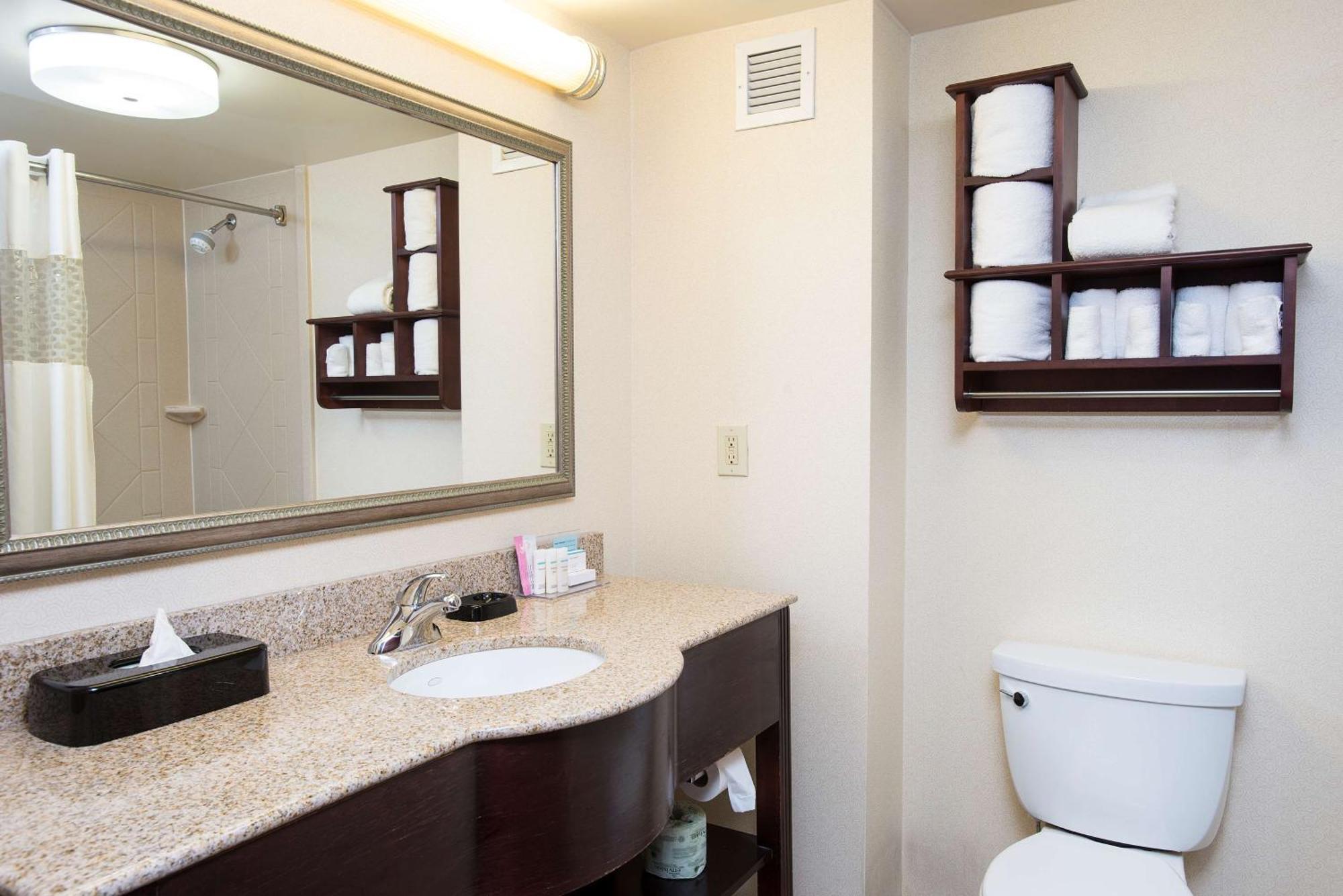 Hampton Inn & Suites Cincinnati-Union Centre West Chester Εξωτερικό φωτογραφία